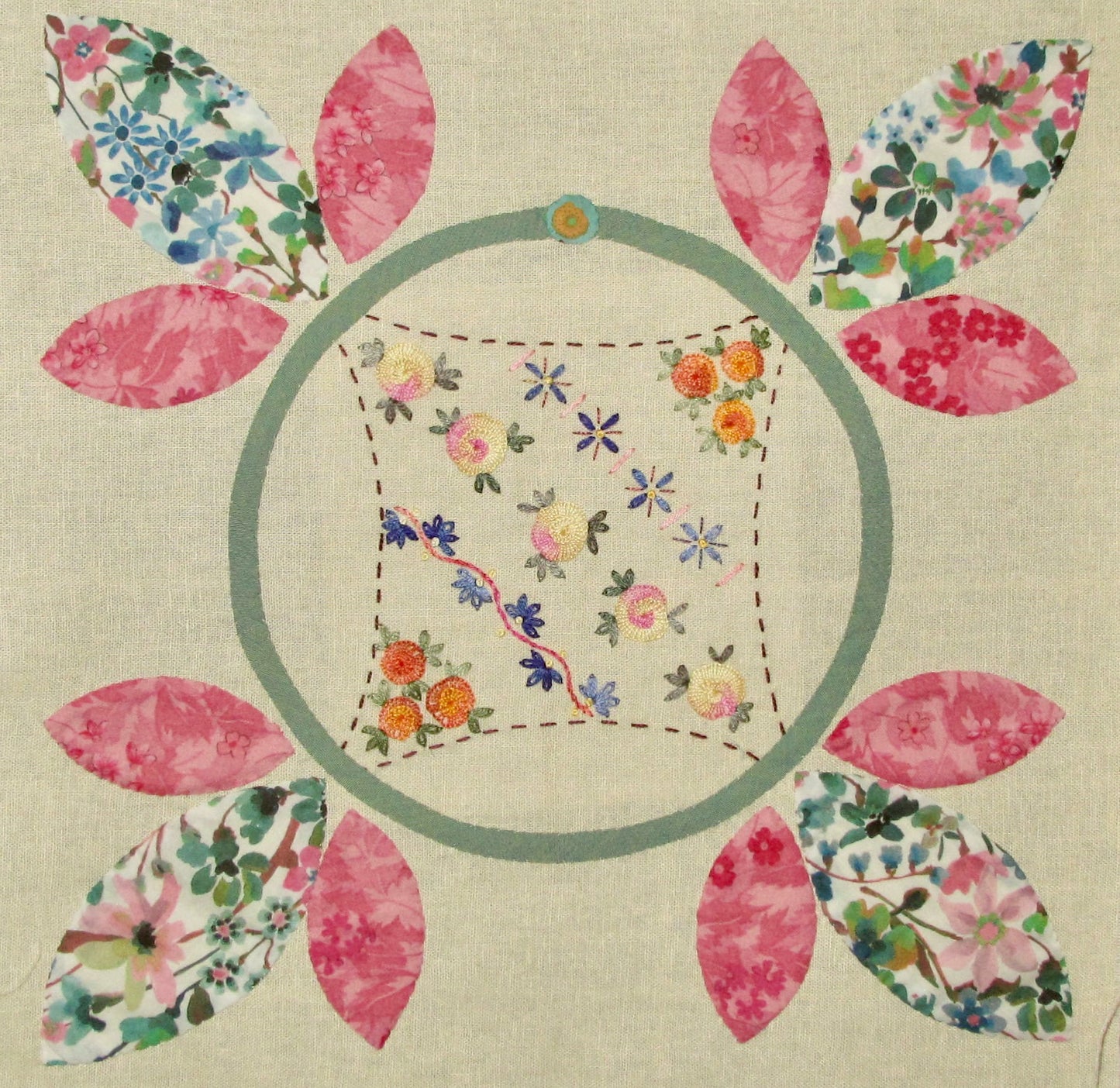 Véronique's Embroidery Club