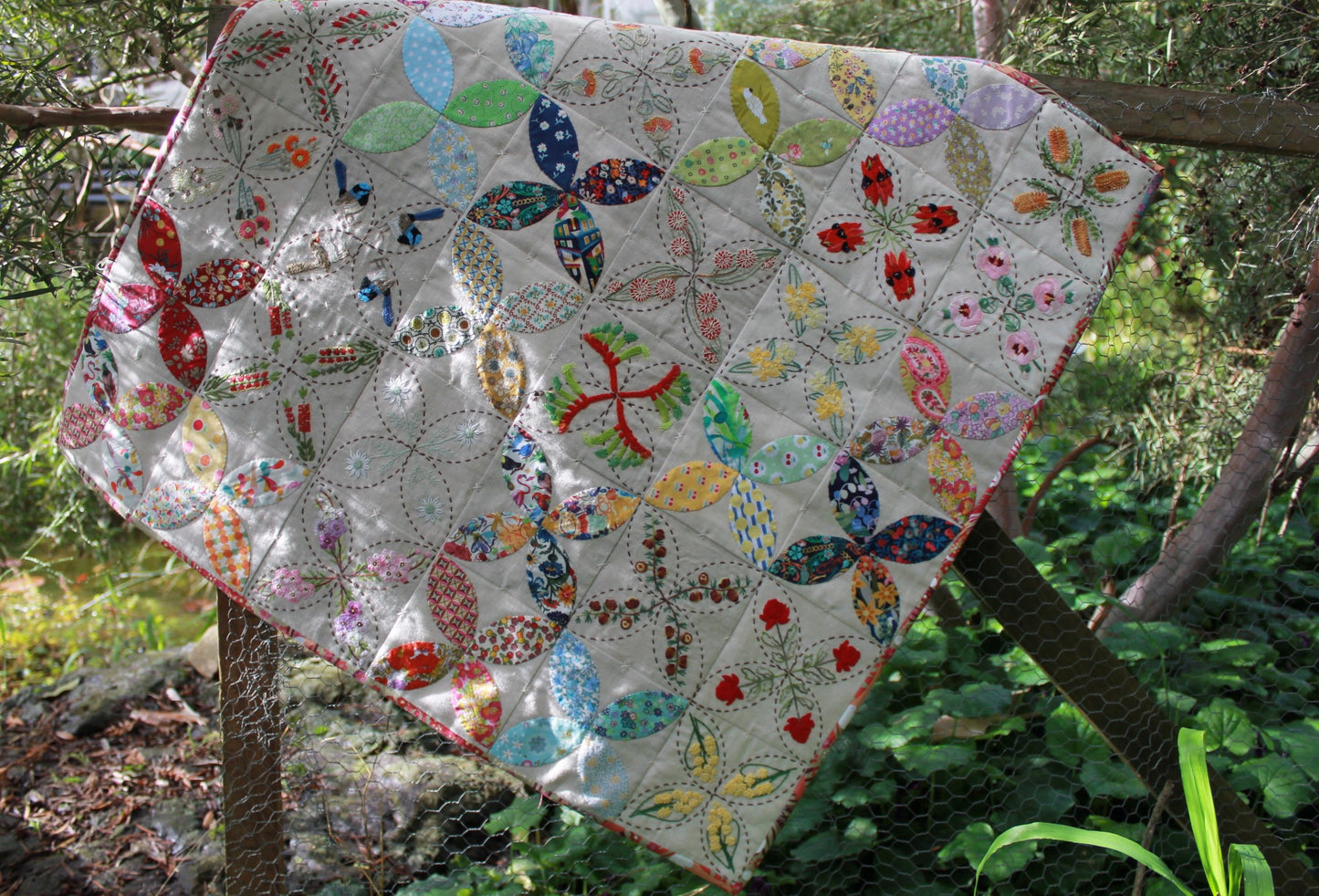 Jardin de Poche "Around the bush"